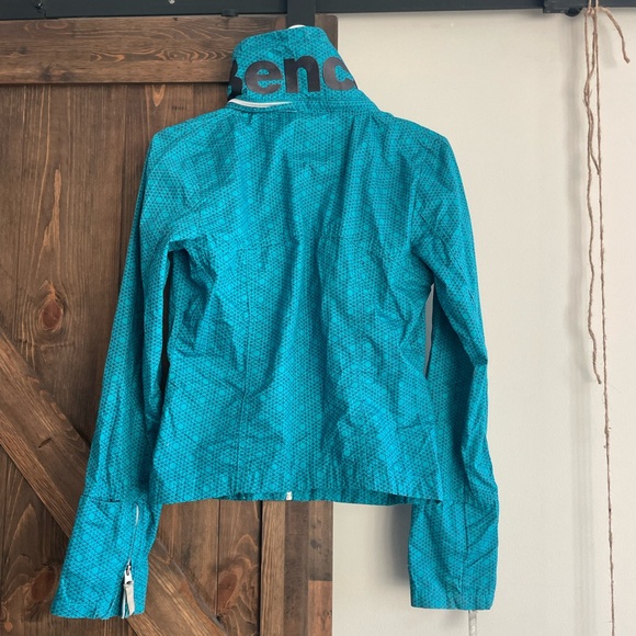 Bench Windbreaker Jacket - Picture 5 of 5